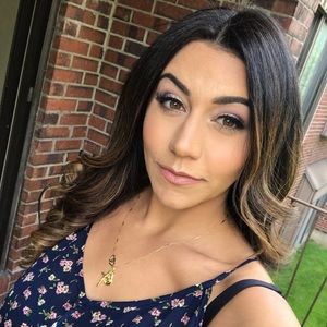 Meet your Posher, Tania